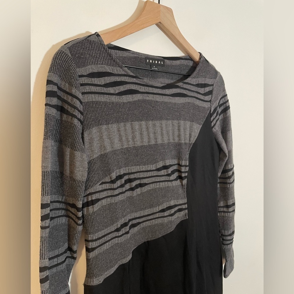 Tribal Long Sleeve Midi Sweater Dress Gray Black Unique Artsy Design Size Small - Picture 3 of 7